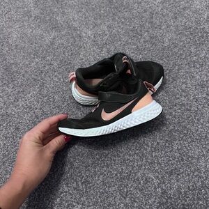 Nike boys  Black and Orange  Sneakers